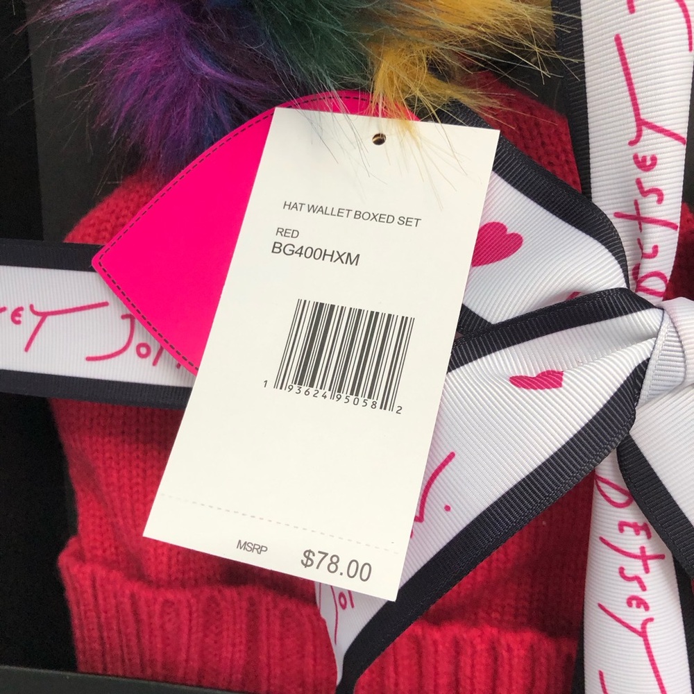 Betsey Johnson Pom Knit Hat & Keychain Floral Card Case Wallet Set New - Picture 3 of 16